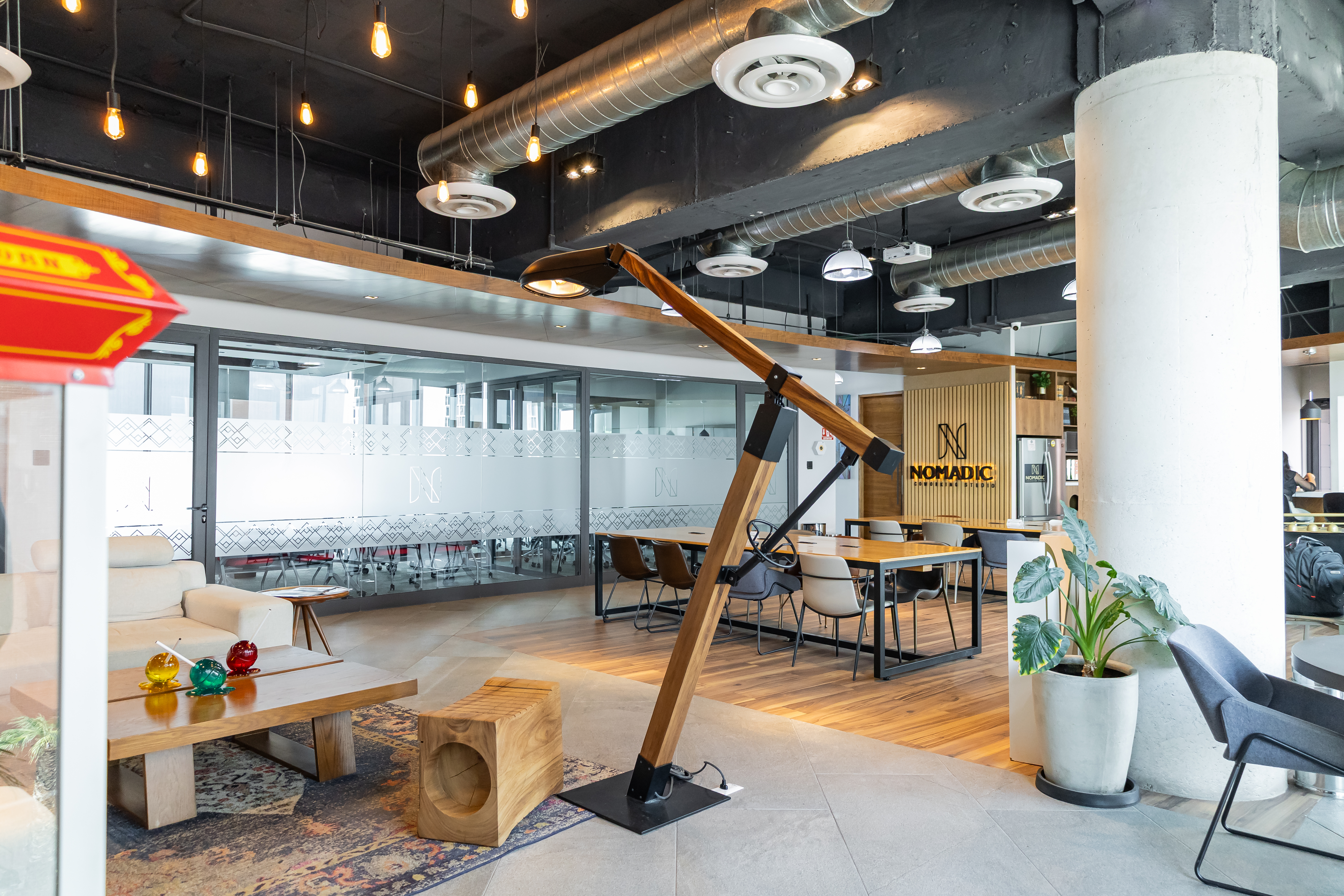 Áreas comunes y lounge de Nomadic Coworking Studio